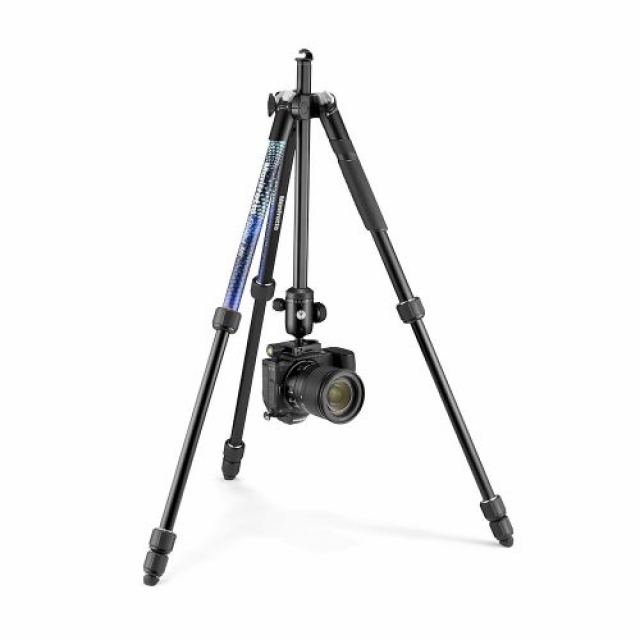 Manfrotto Manfrotto Element MII 4 SEZIONI BLU IN ALLUMINIO MKELMII4BL-BH