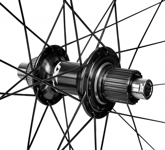 Shimano SHIMANO Ruota Posteriore Deore XT M8120 29'' 30C 12v Tubeless Freno a Disco Center Lock E-Thru 12x148mm