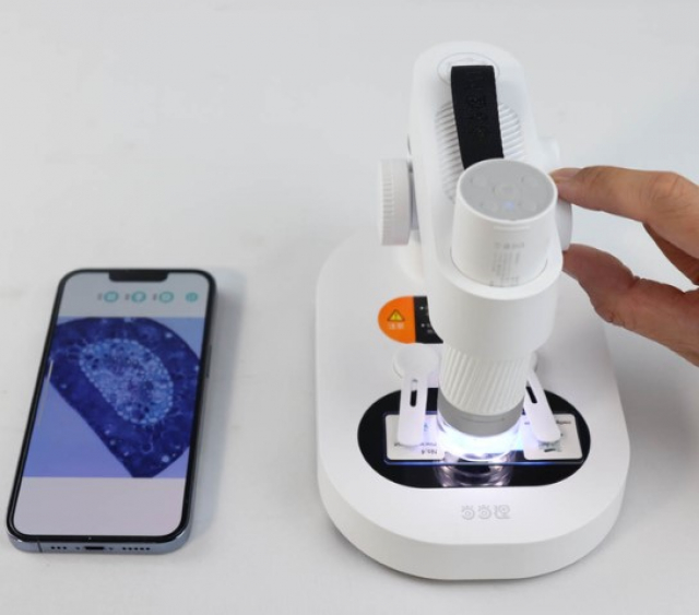 Celestron DiProgress Smart Microscope M1A - WiFi Microscopio digitale