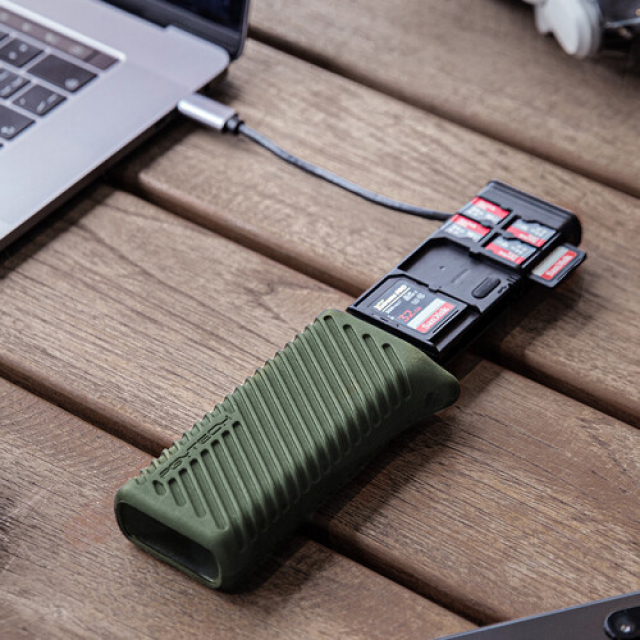 Pgytech Pgytech GM-162 Lettore e wallet per memory card verde