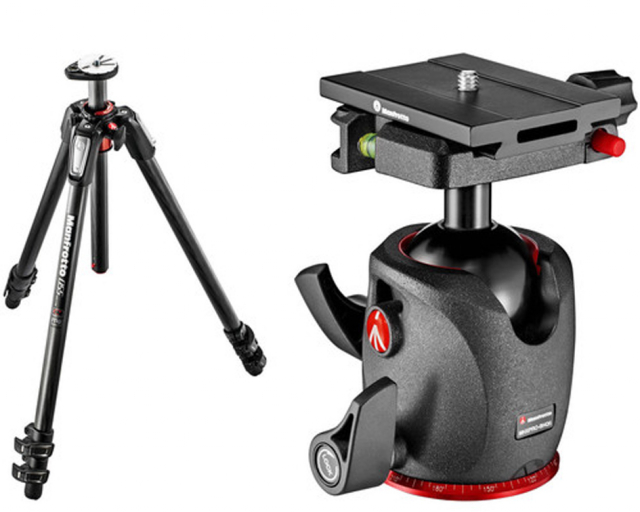 Manfrotto Manfrotto Treppiede 055 a 3 sez. carbonio con testa BHQ6