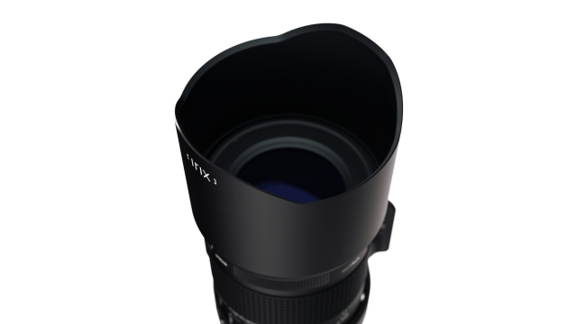 Irix Irix 150mm f/2.8 Libellule par Canon