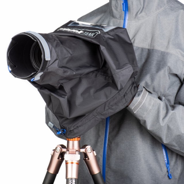 Think tank Think Tank Photo Emergency Rain Cover - Medium