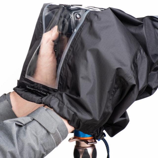 Think tank Think Tank Photo Emergency Rain Cover - Small