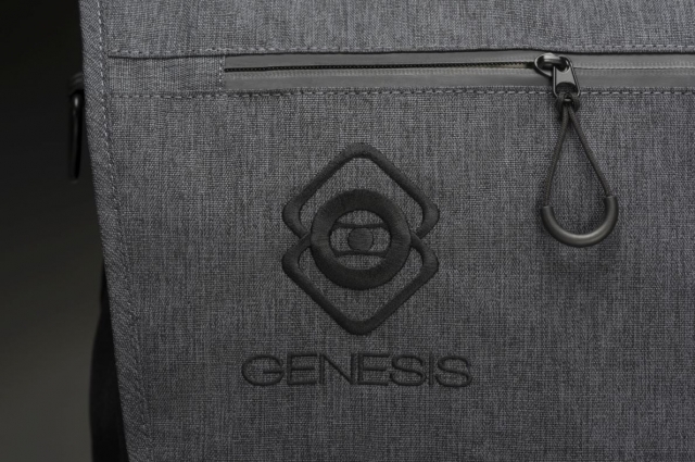 Genesis Genesis - Borsa Ursa M Green