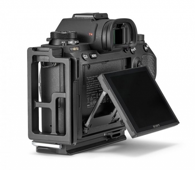 Gitzo Support en L GITZO pour Sony alpha 7RIII et 9